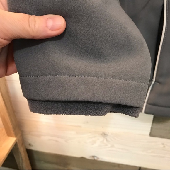 Snozu ⚜️ Gray Jacket - Picture 15 of 15